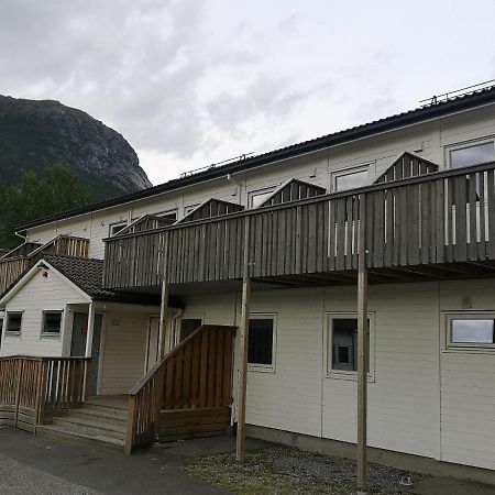 Kinsarvik Hostel מראה חיצוני תמונה