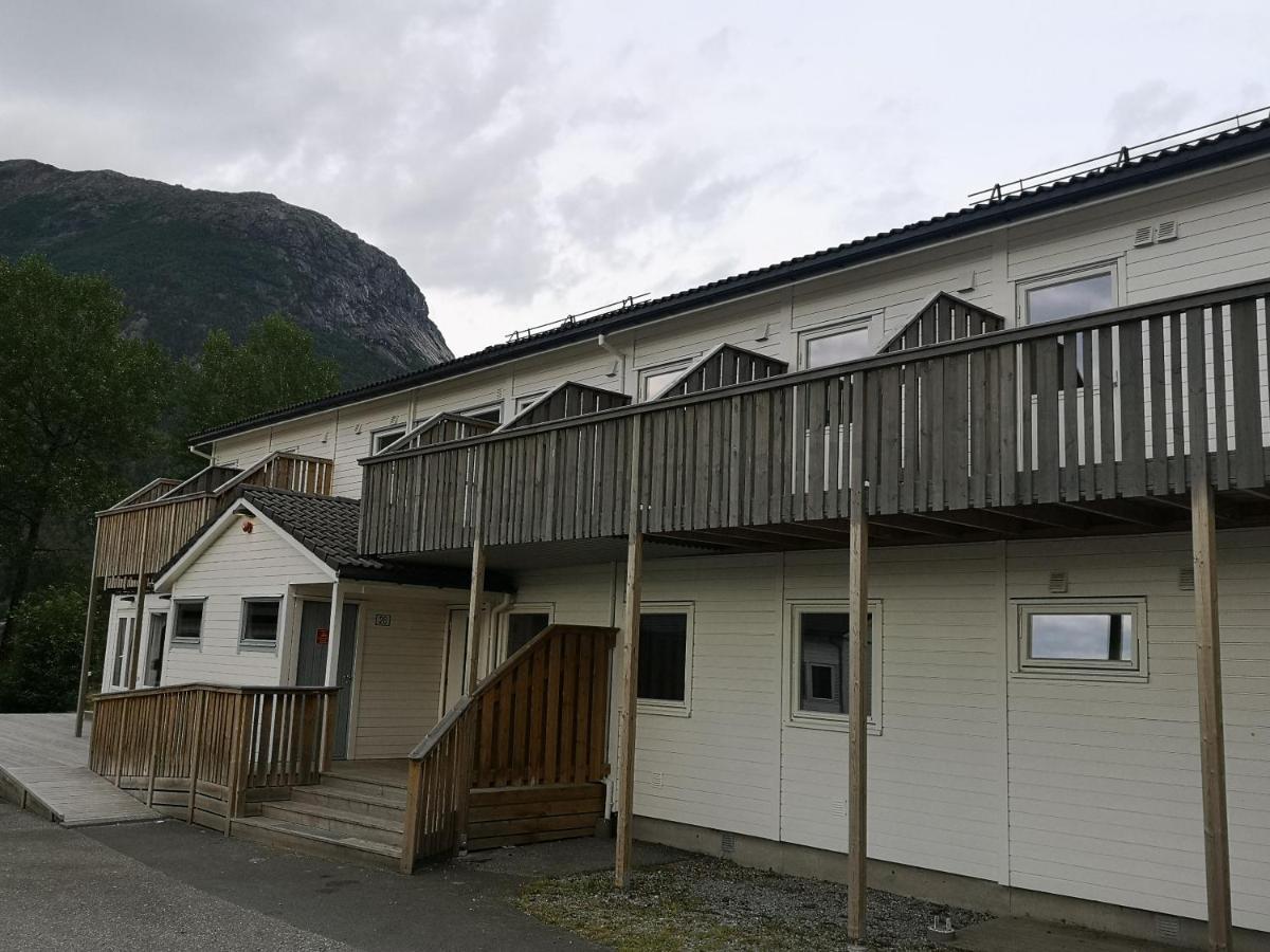 Kinsarvik Hostel מראה חיצוני תמונה